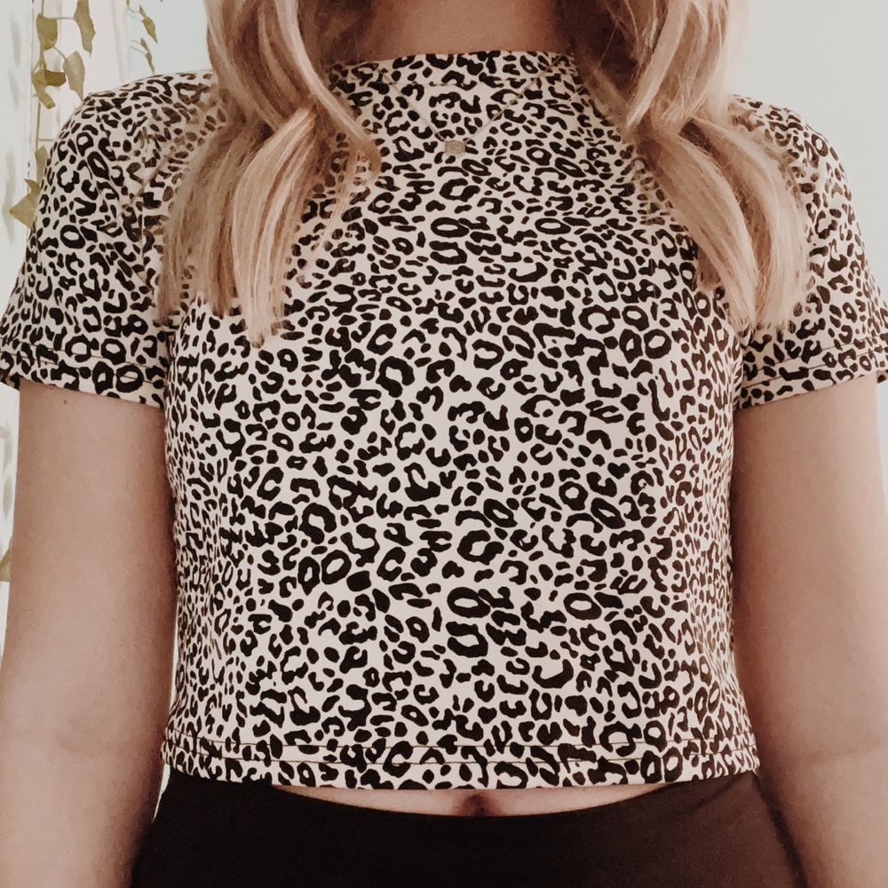 cheetah print crop top